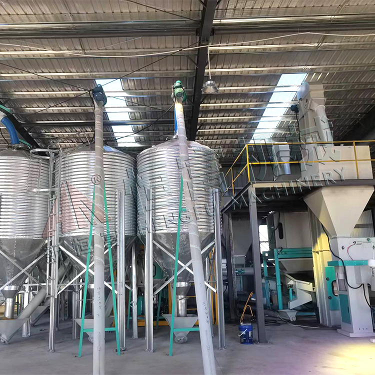 內蒙古（gǔ）赤峰350顆粒飼料機組